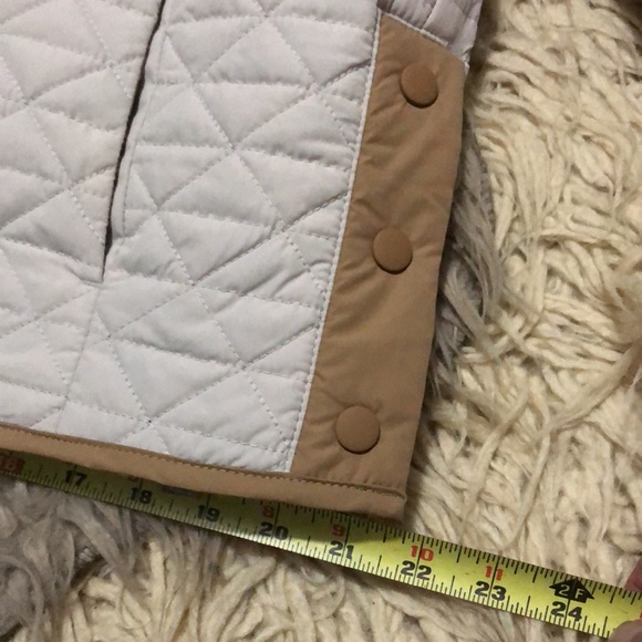 Gorgeous NWOT LANDS’ END Prima Loft Pull Over-S 6-8) Light Stone/Tan Trim-Snaps - Picture 13 of 17